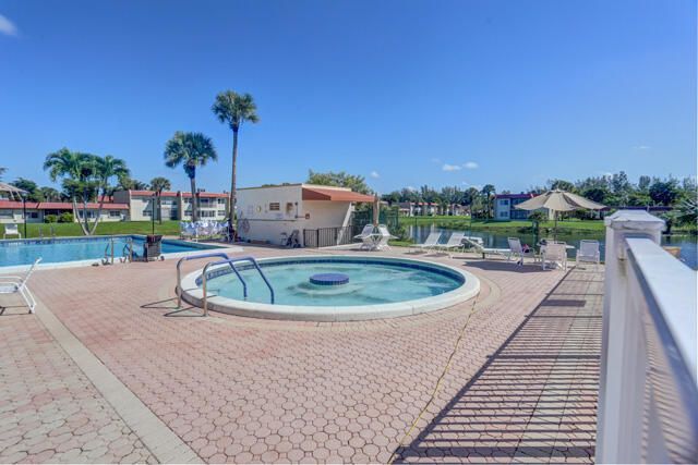 235 Golden River Drive, West Palm Beach, FL 33411 Photo