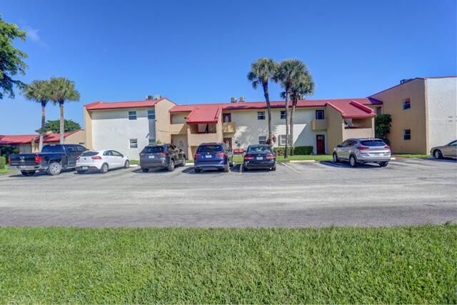 235 Golden River Drive, West Palm Beach, FL 33411 Photo