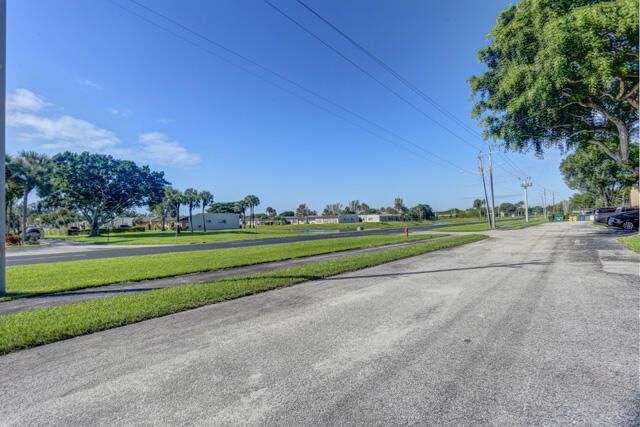 235 Golden River Drive, West Palm Beach, FL 33411 Photo