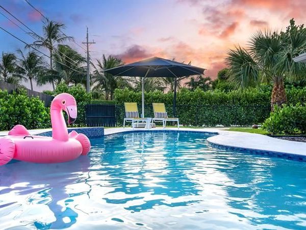 518 Sunshine Dr, Delray Beach, FL 33444