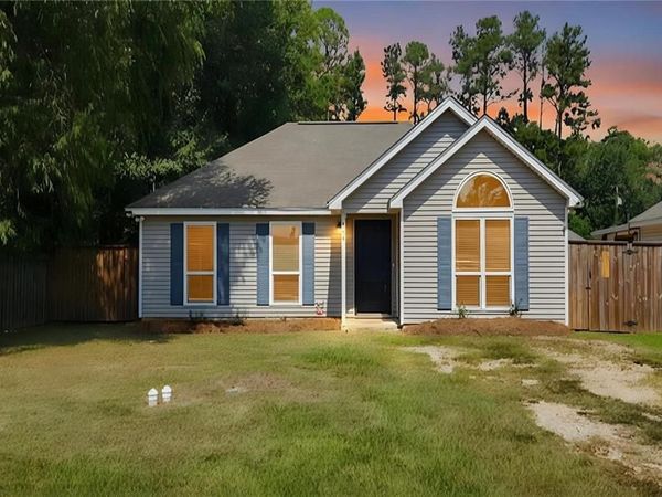 1545 CLOVER Street, Mandeville, LA 70448