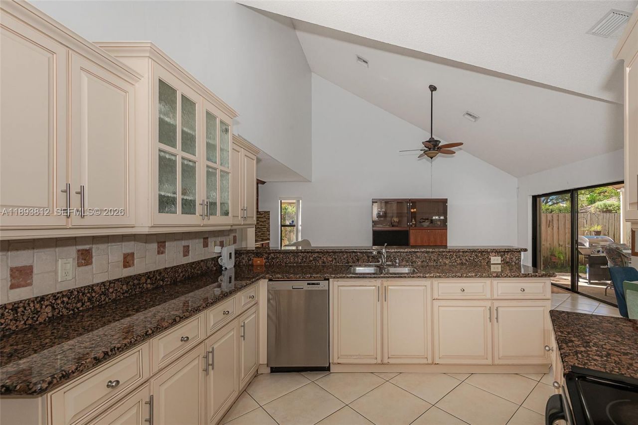 1855 NW 106th Ter, Plantation, FL 33322 Photo