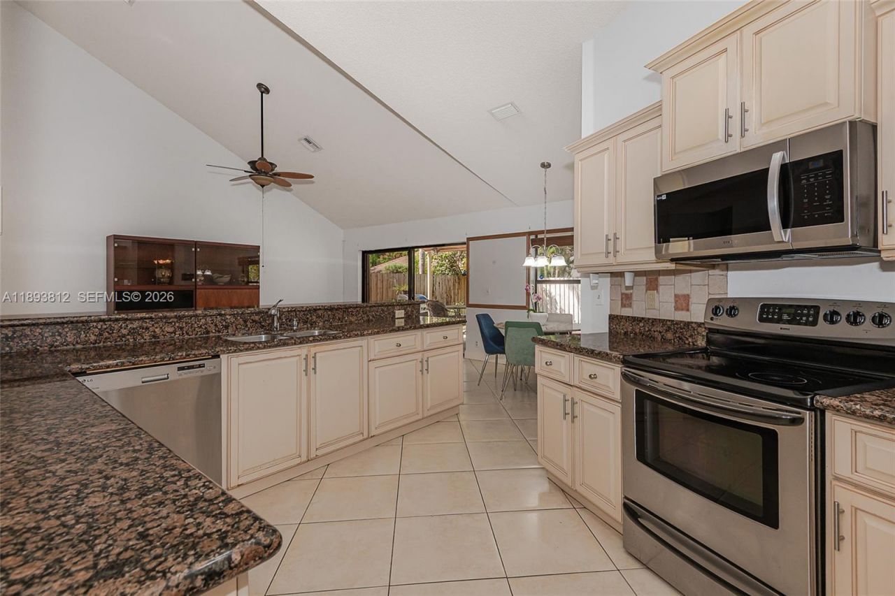 1855 NW 106th Ter, Plantation, FL 33322 Photo