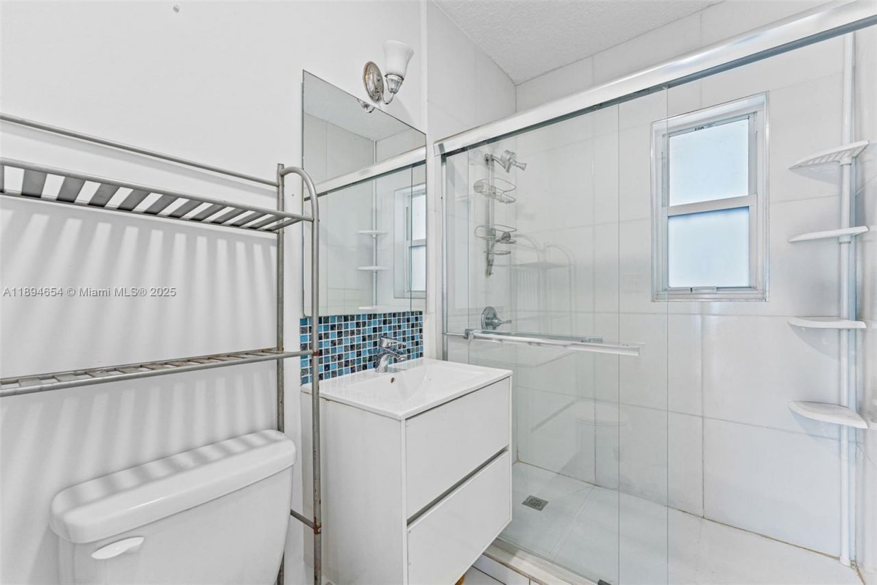 16315 NW 24th Ave, Miami Gardens, FL 33054 Photo