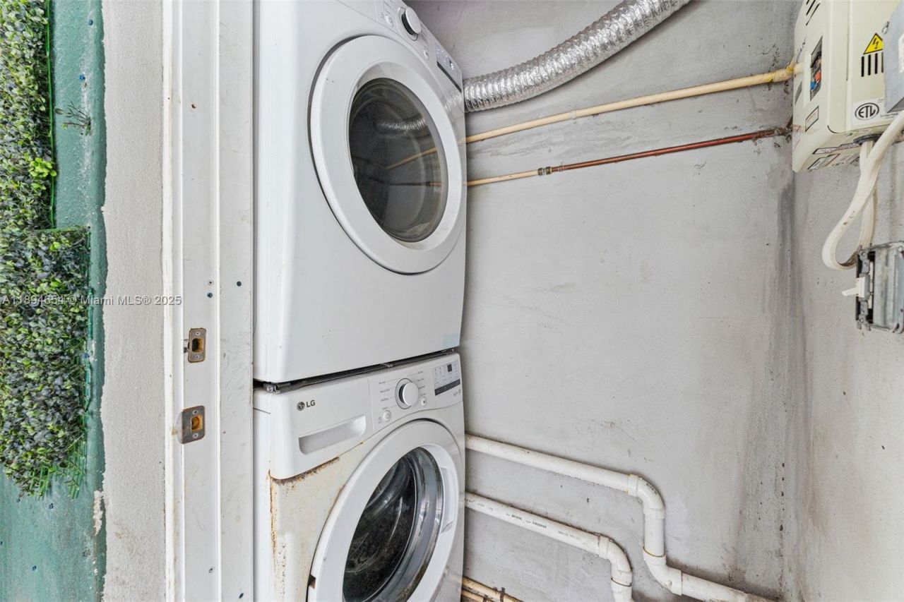 16315 NW 24th Ave, Miami Gardens, FL 33054 Photo