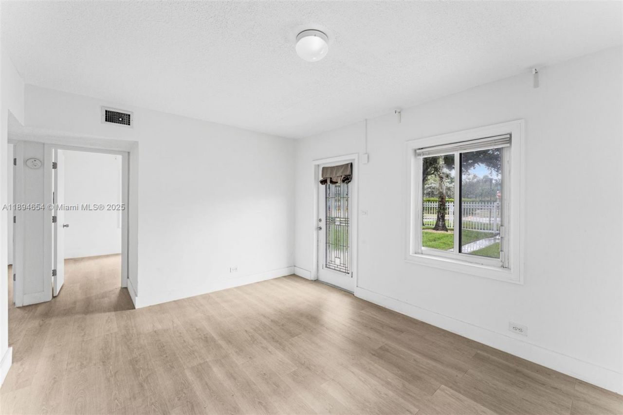 16315 NW 24th Ave, Miami Gardens, FL 33054 Photo