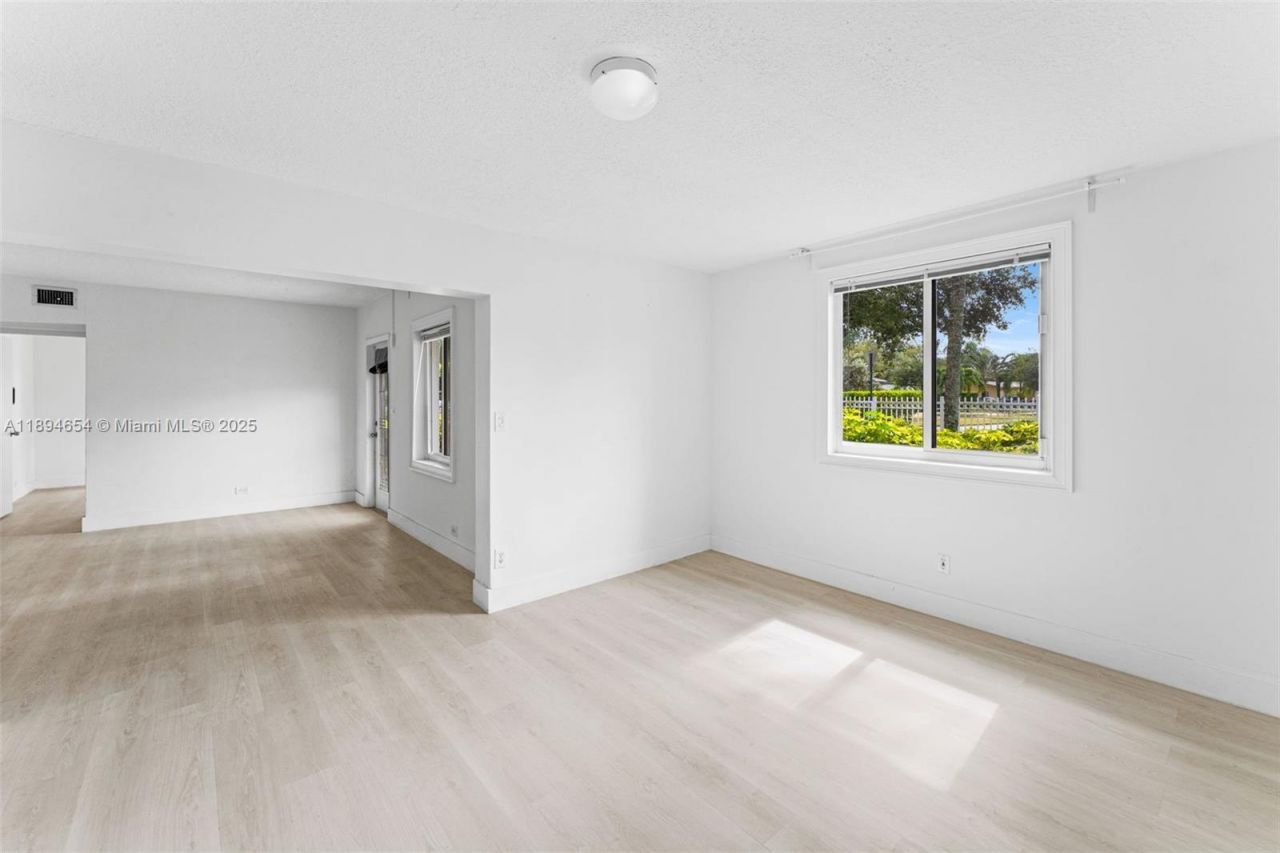 16315 NW 24th Ave, Miami Gardens, FL 33054 Photo