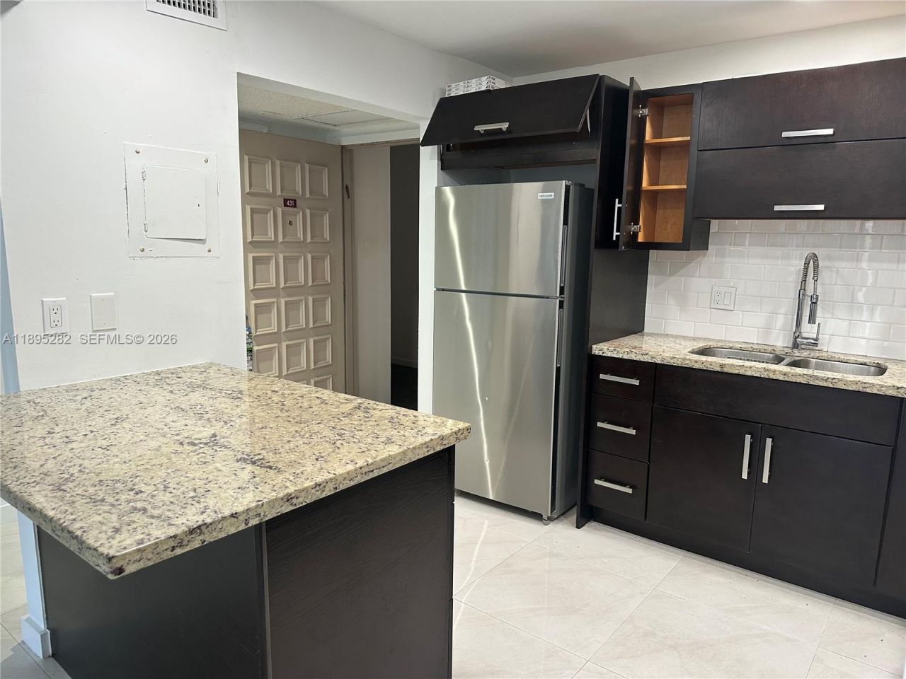 7051 Environ Blvd, Unit 431, Lauderhill, FL 33319 Photo