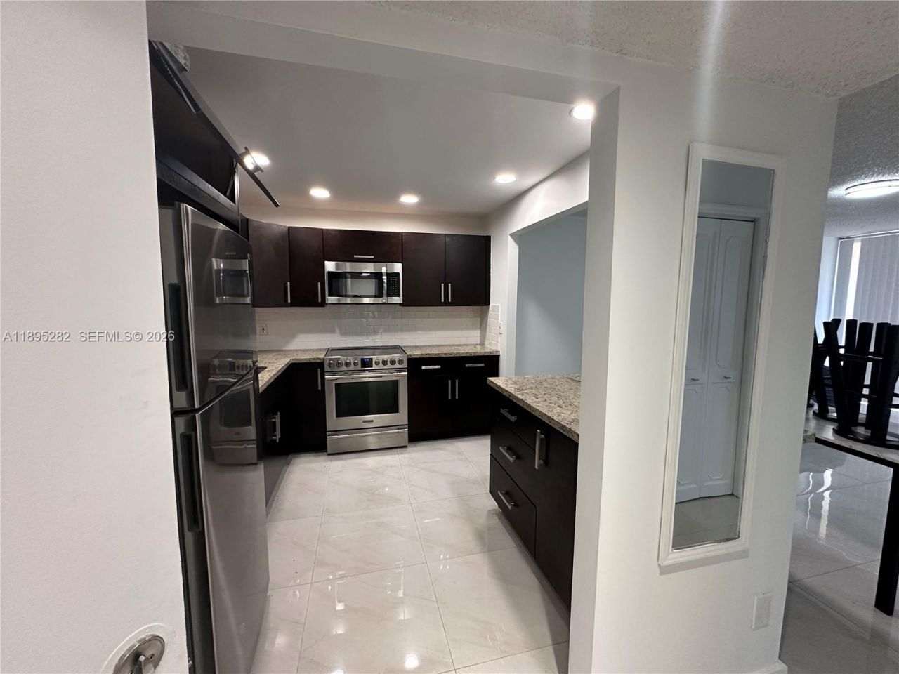 7051 Environ Blvd, Unit 431, Lauderhill, FL 33319 Photo
