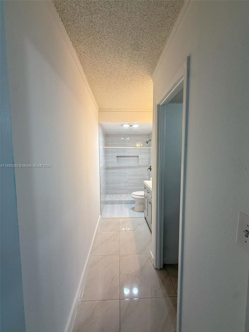 7051 Environ Blvd, Unit 431, Lauderhill, FL 33319 Photo