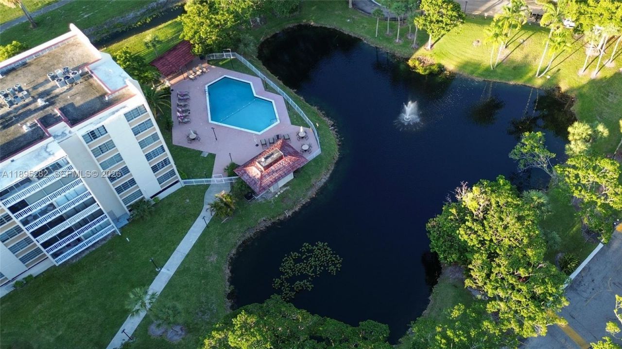 7051 Environ Blvd, Unit 431, Lauderhill, FL 33319 Photo