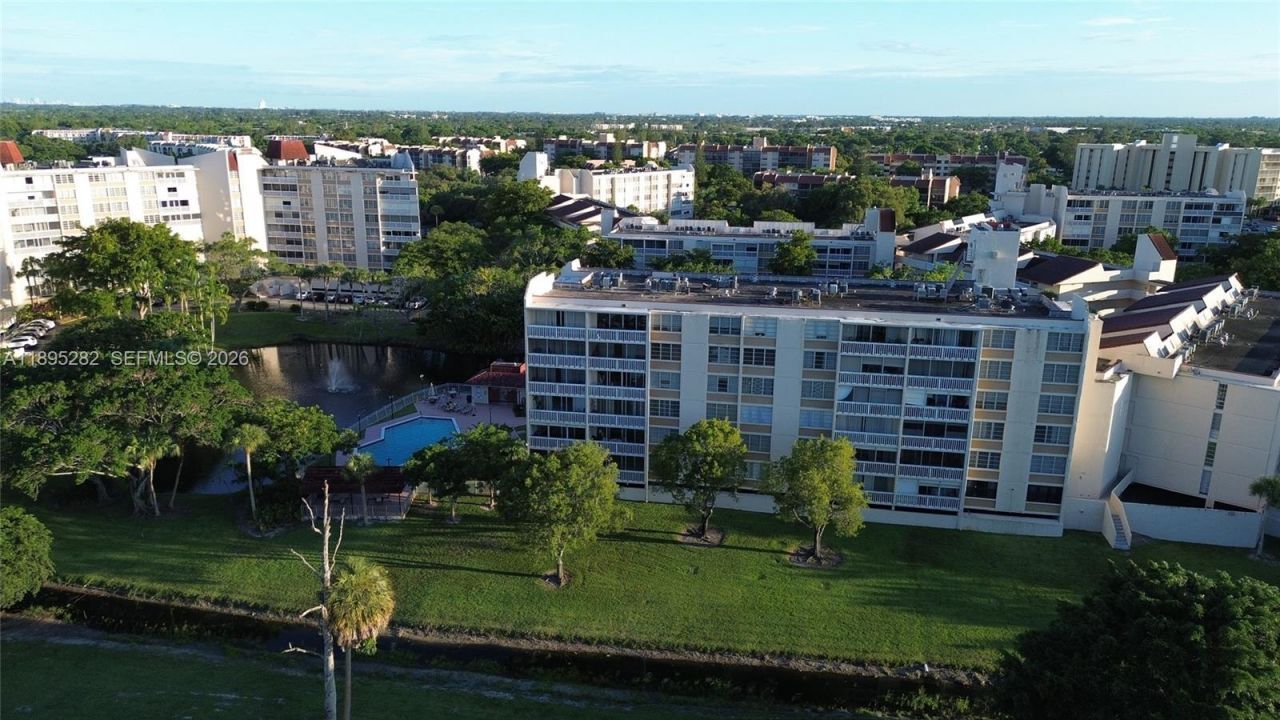 7051 Environ Blvd, Unit 431, Lauderhill, FL 33319 Photo