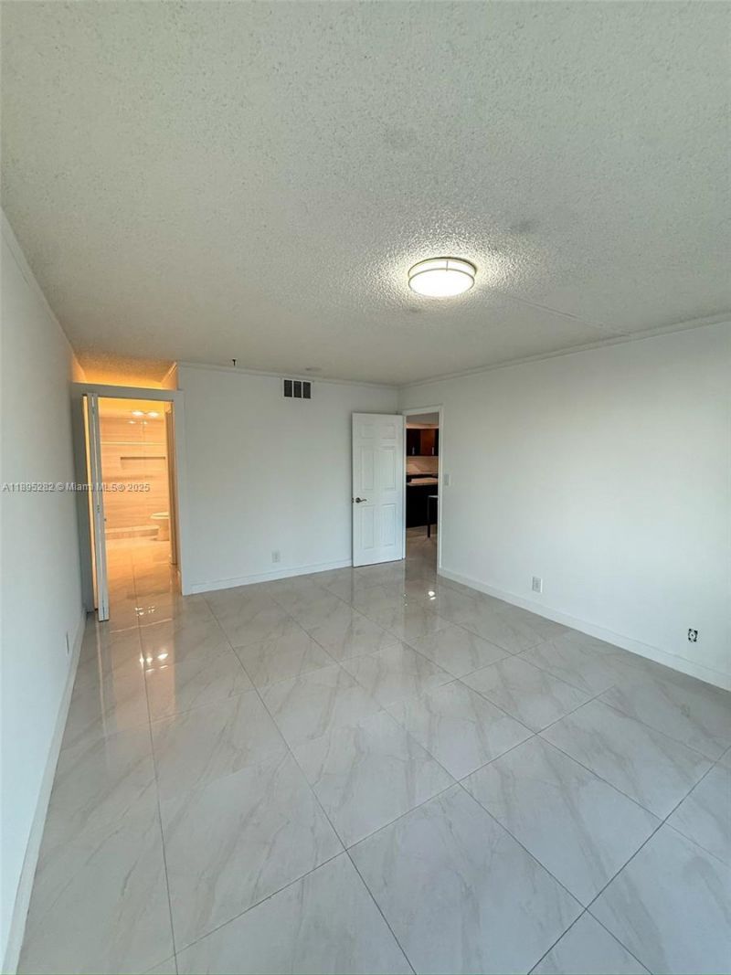 7051 Environ Blvd, Unit 431, Lauderhill, FL 33319 Photo