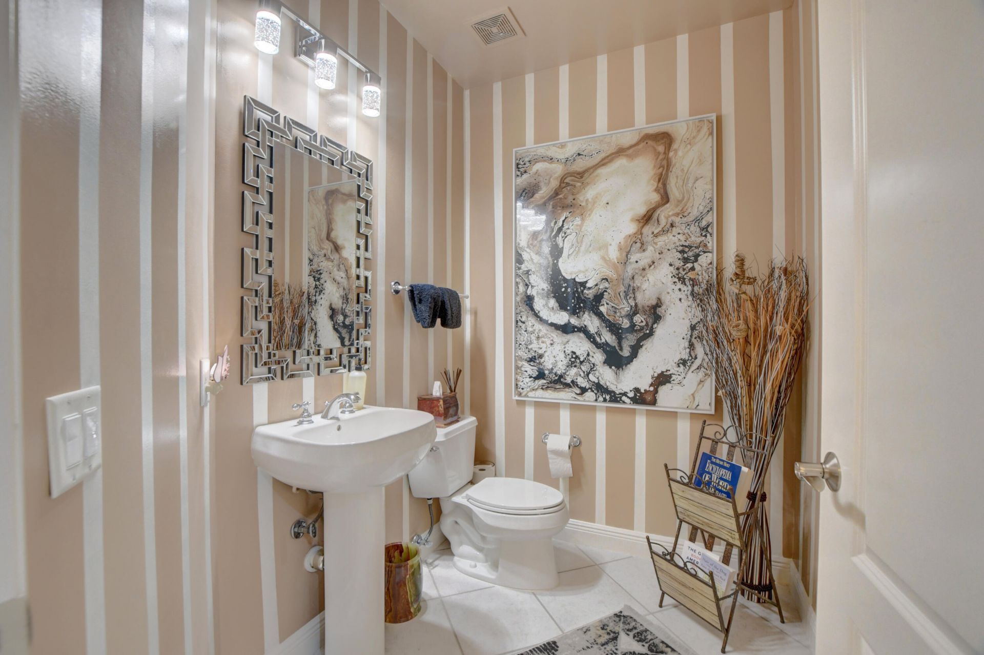 5545 NE Trieste Way, Boca Raton, FL 33487 Photo