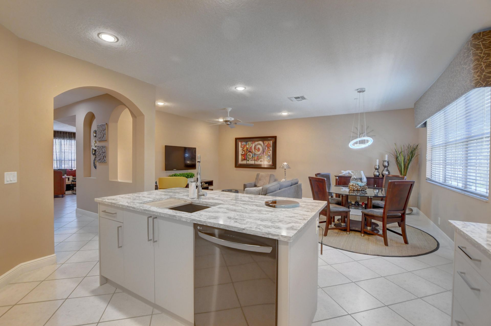 5545 NE Trieste Way, Boca Raton, FL 33487 Photo