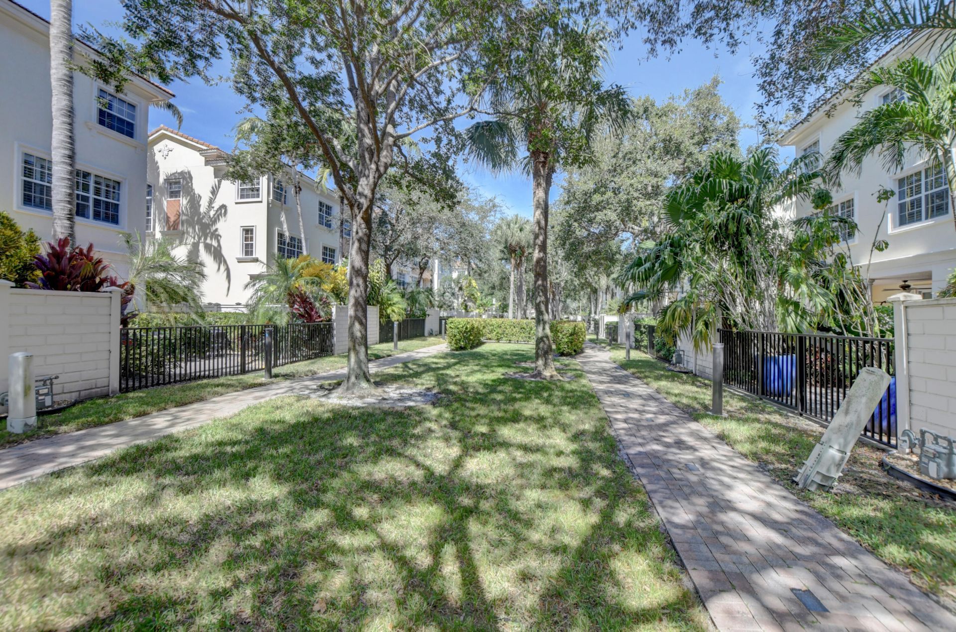 5545 NE Trieste Way, Boca Raton, FL 33487 Photo