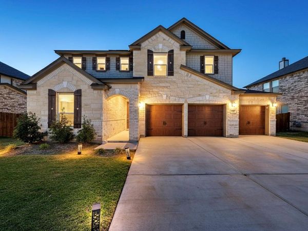 3830 Riardo DR, Round Rock, TX 78665