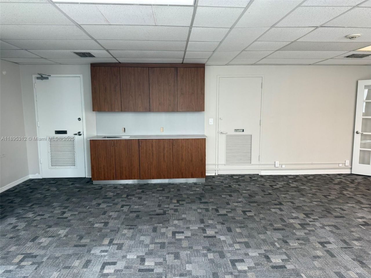 299 Alhambra Cir, Unit 519/521, Coral Gables, FL 33134 Photo