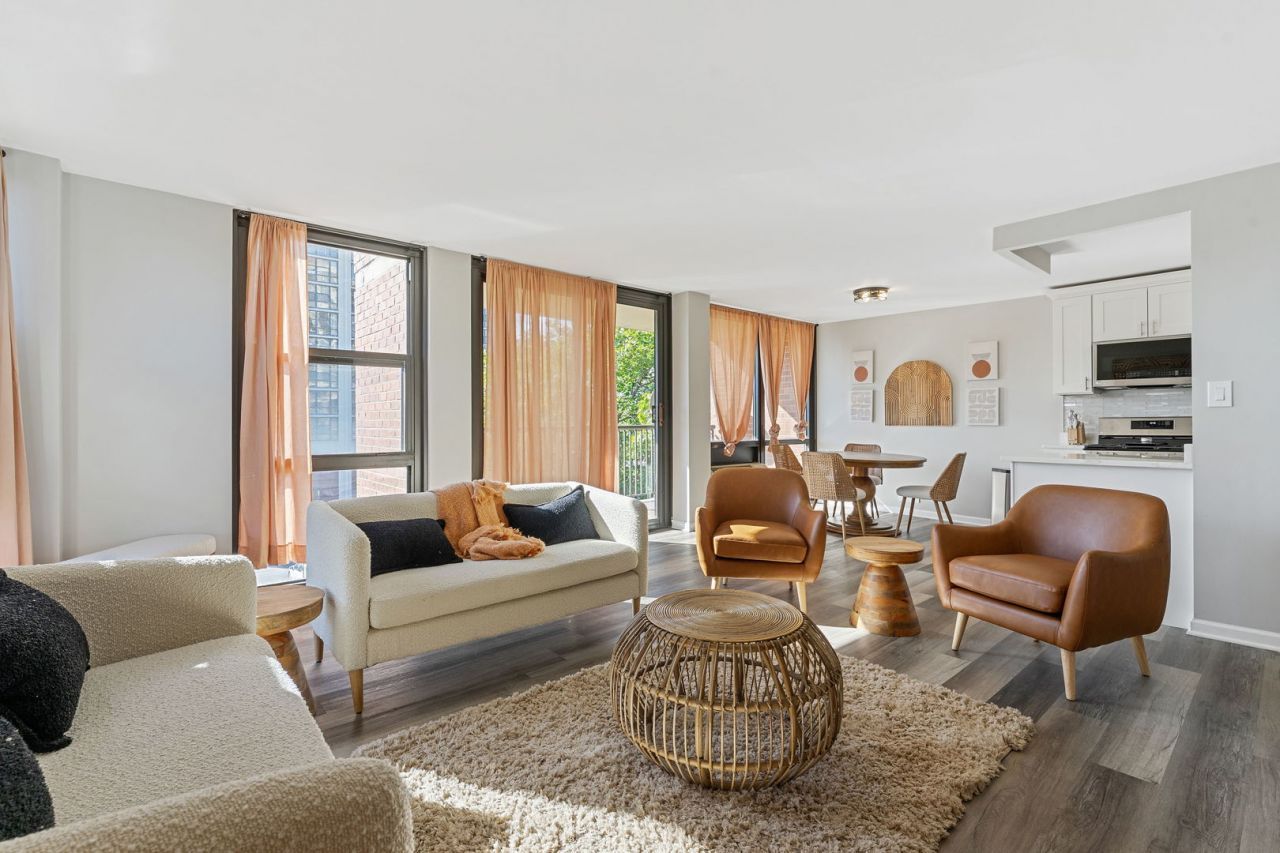 2941 S Michigan Avenue, Unit 407, Chicago, IL 60616 Main Photo