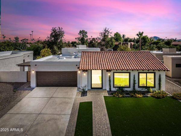 8313 E THOROUGHBRED Trail, Scottsdale, AZ 85258