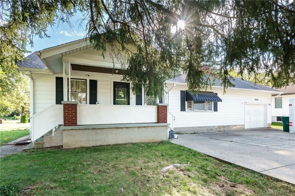 1668 N Central Drive, Beavercreek, OH 45432 Main Photo