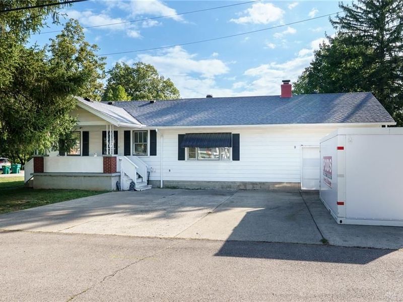 1668 N Central Drive, Beavercreek, OH 45432 Photo 2