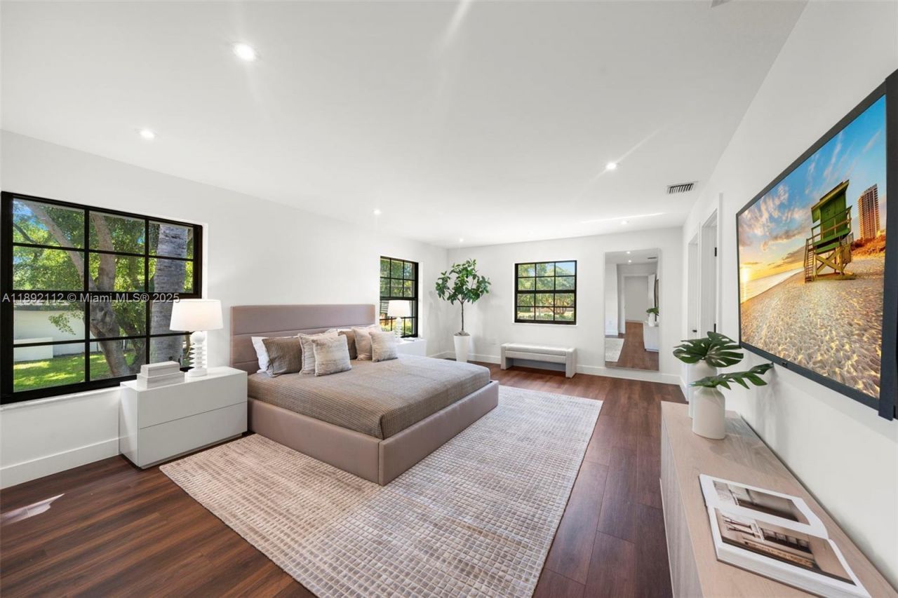 4040 Palmarito St, Coral Gables, FL 33146 Photo