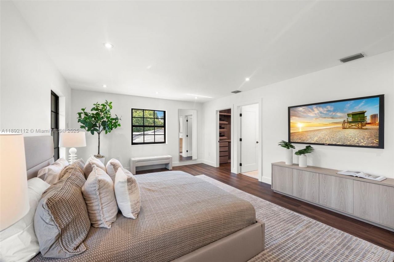 4040 Palmarito St, Coral Gables, FL 33146 Photo