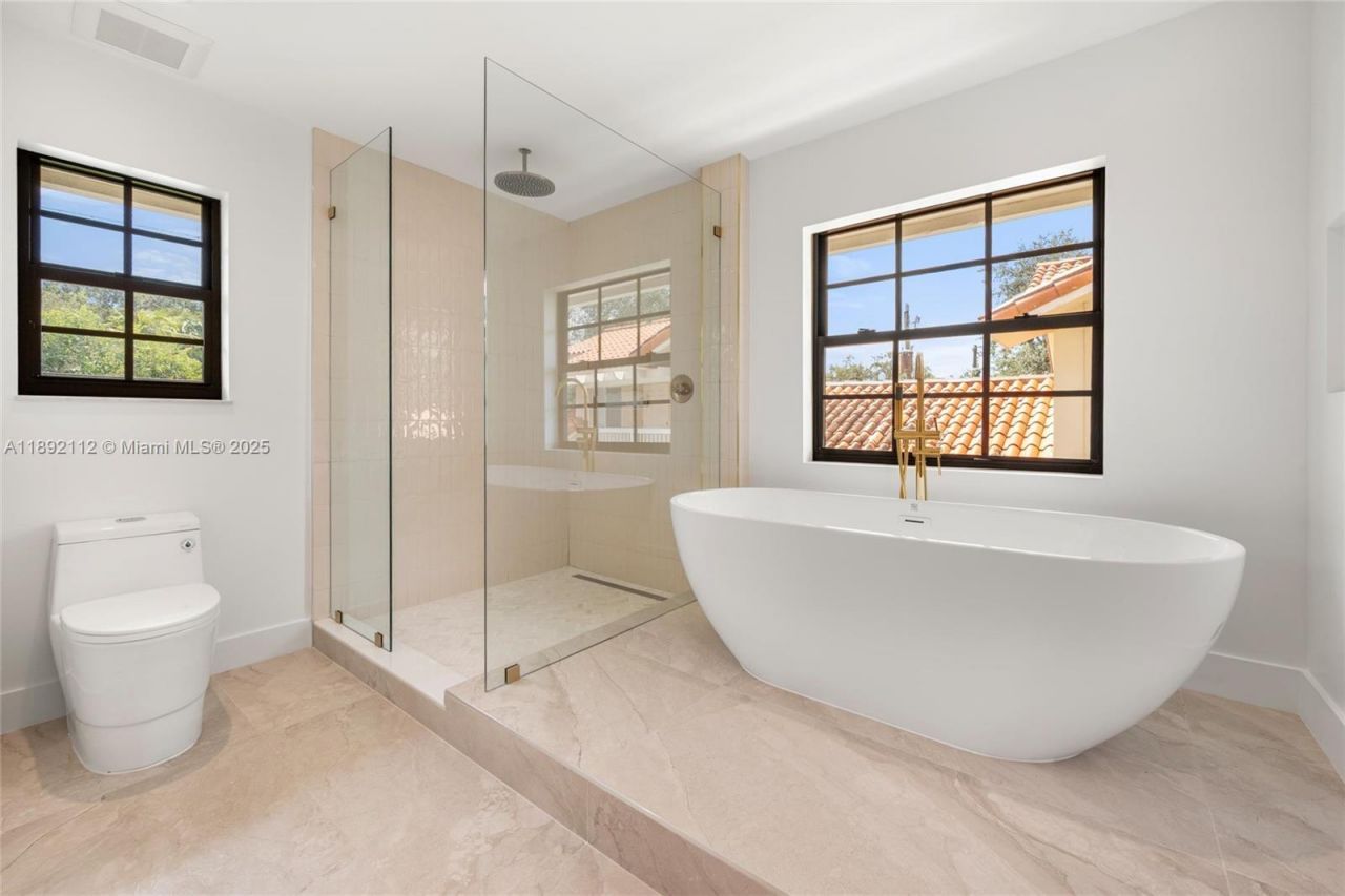 4040 Palmarito St, Coral Gables, FL 33146 Photo