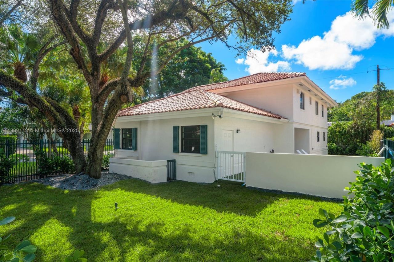 4040 Palmarito St, Coral Gables, FL 33146 Photo