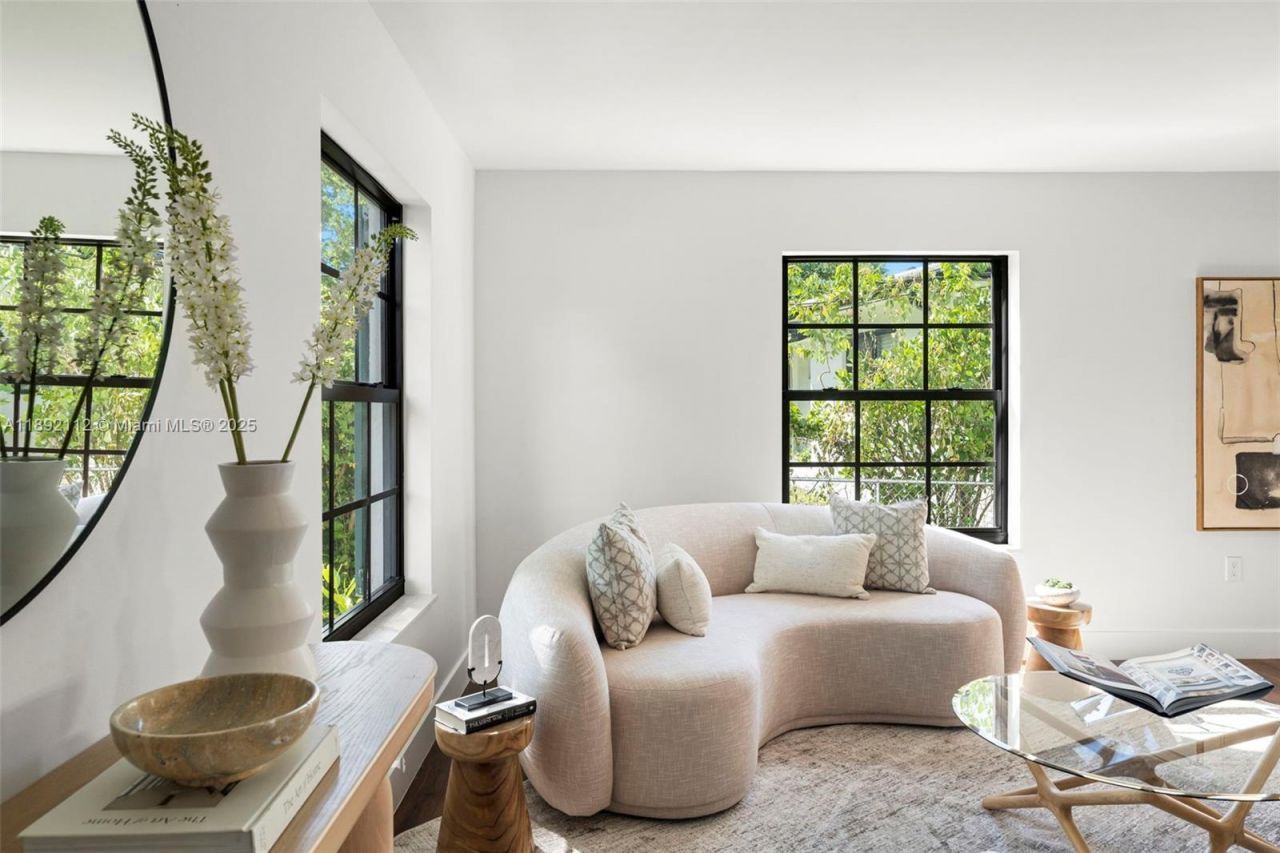 4040 Palmarito St, Coral Gables, FL 33146 Photo