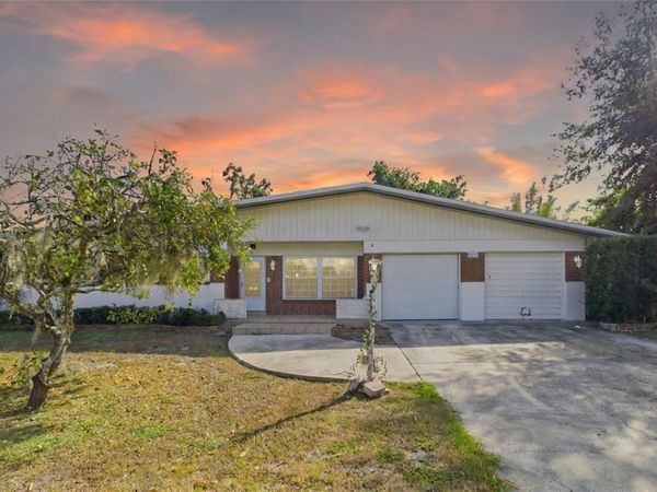 5627 OAKLAND DRIVE, TAMPA, FL 33617