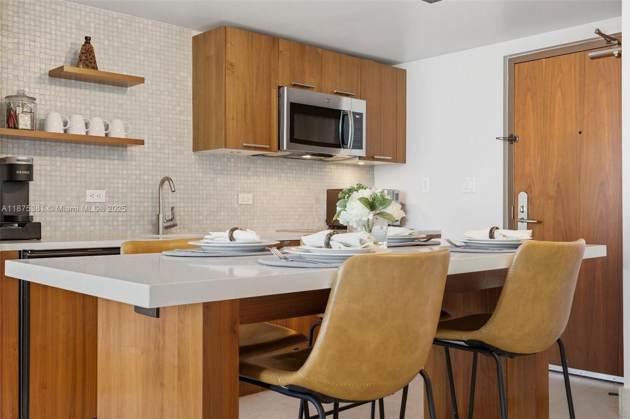 Please Call For Address, Unit 705, Miami Beach, FL 33141 Photo