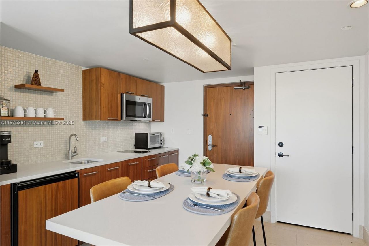 Please Call For Address, Unit 705, Miami Beach, FL 33141 Photo