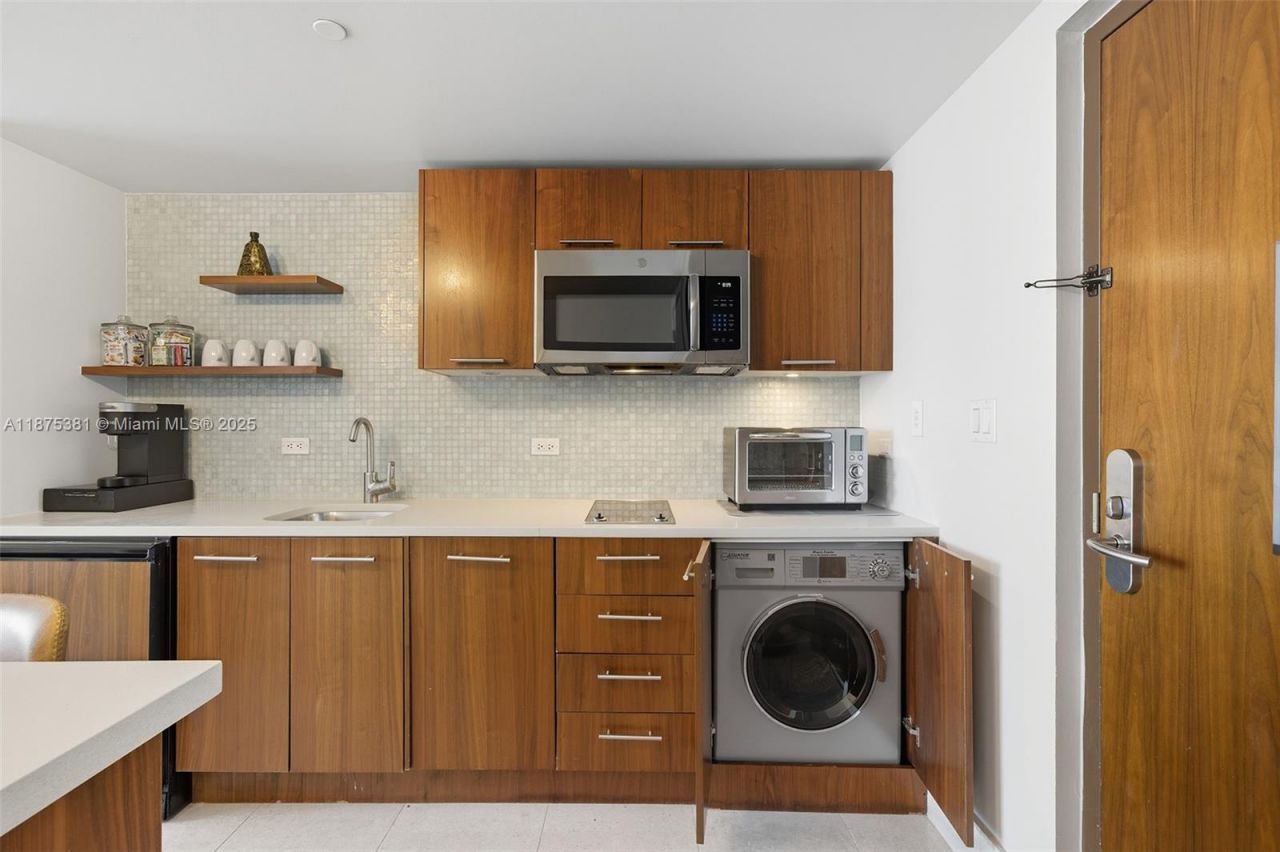 Please Call For Address, Unit 705, Miami Beach, FL 33141 Photo