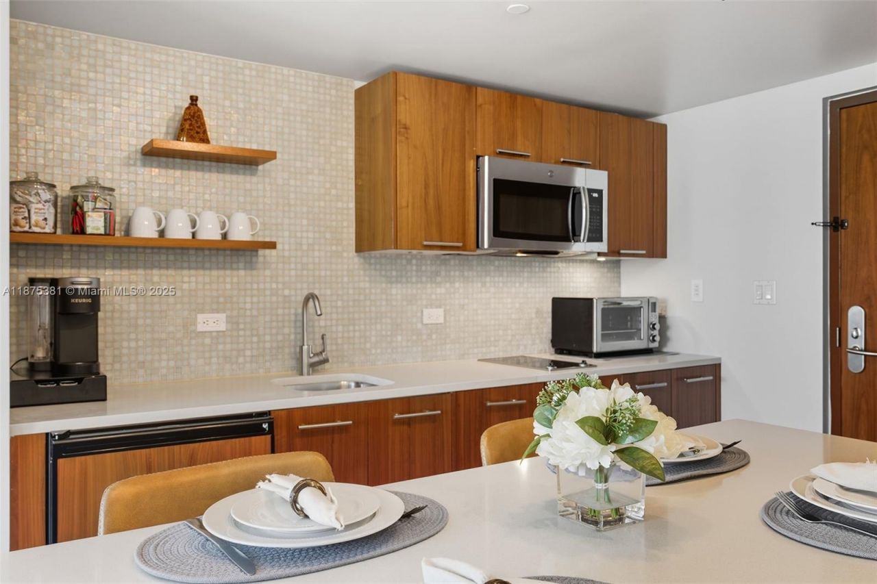 Please Call For Address, Unit 705, Miami Beach, FL 33141 Photo