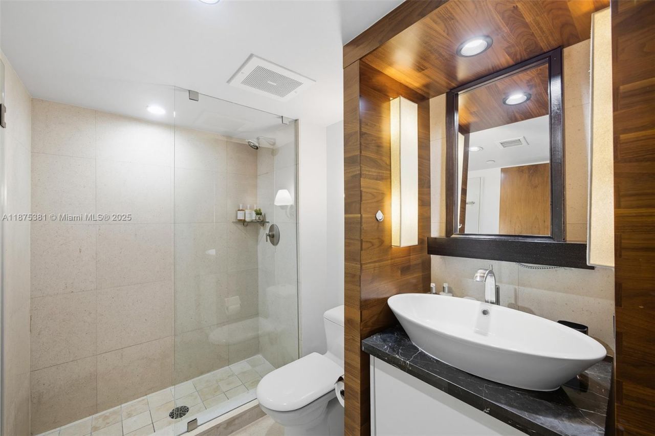 Please Call For Address, Unit 705, Miami Beach, FL 33141 Photo