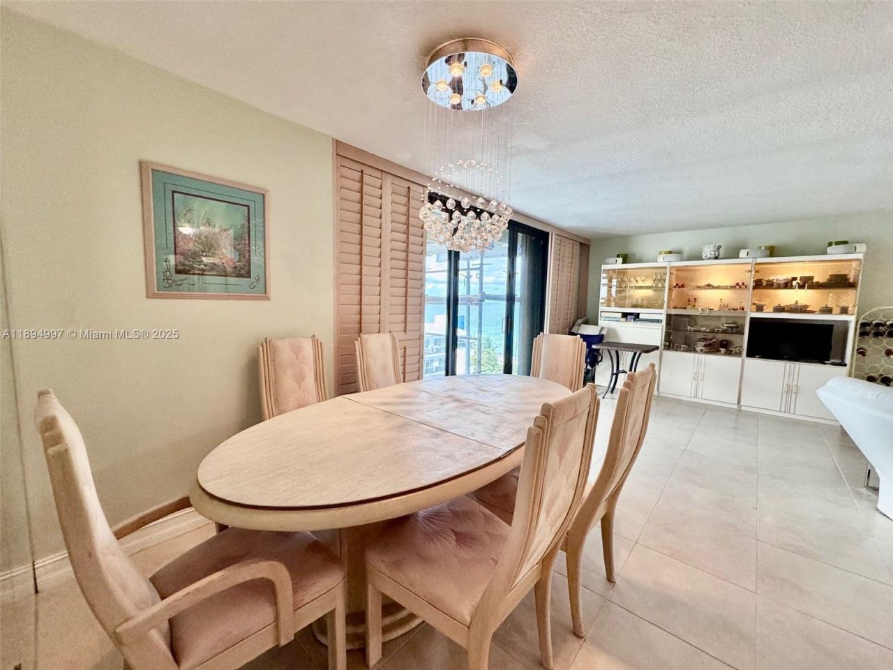 6061 Collins Ave, Unit 10C, Miami Beach, FL 33140 Photo