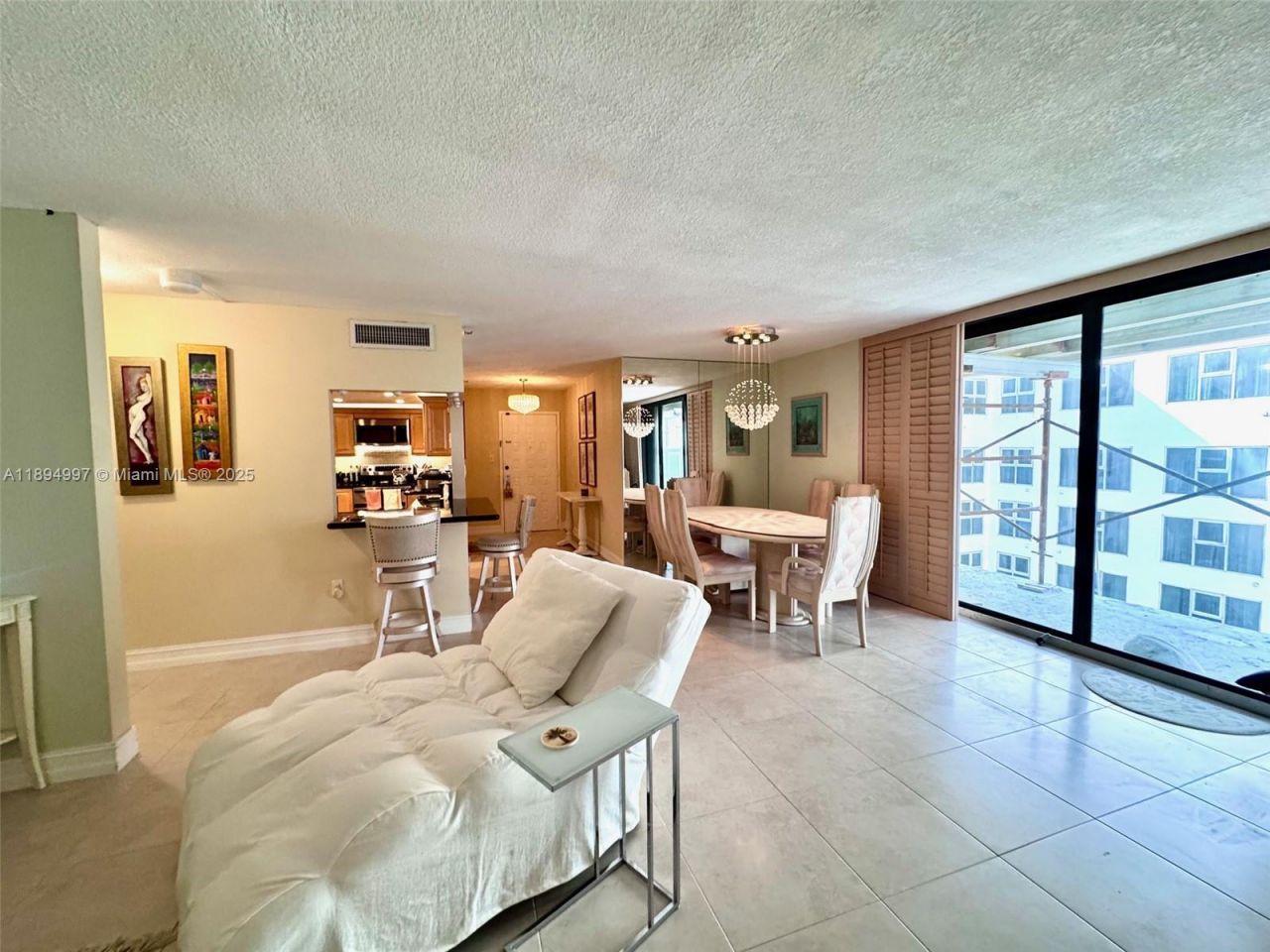 6061 Collins Ave, Unit 10C, Miami Beach, FL 33140 Photo