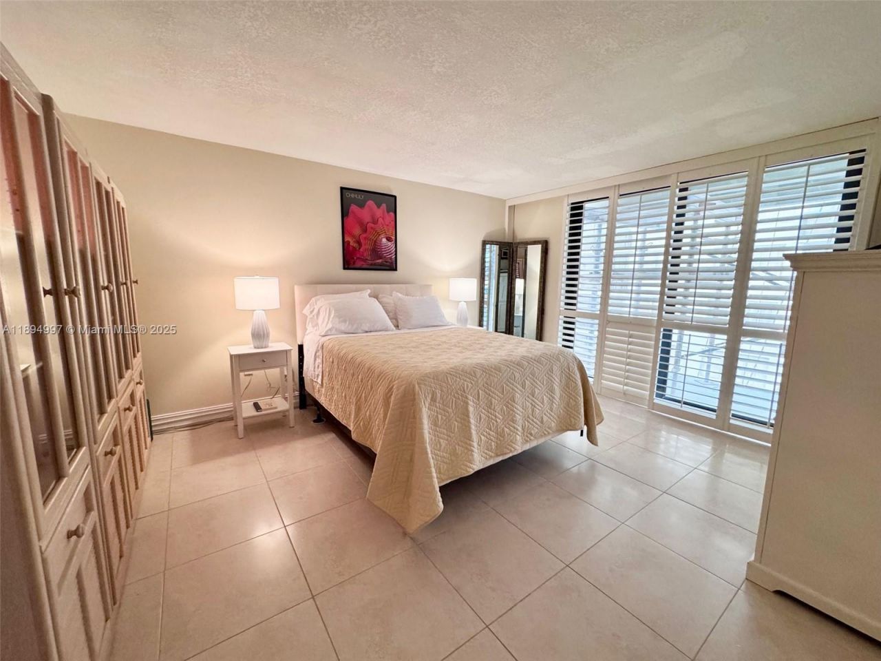 6061 Collins Ave, Unit 10C, Miami Beach, FL 33140 Photo