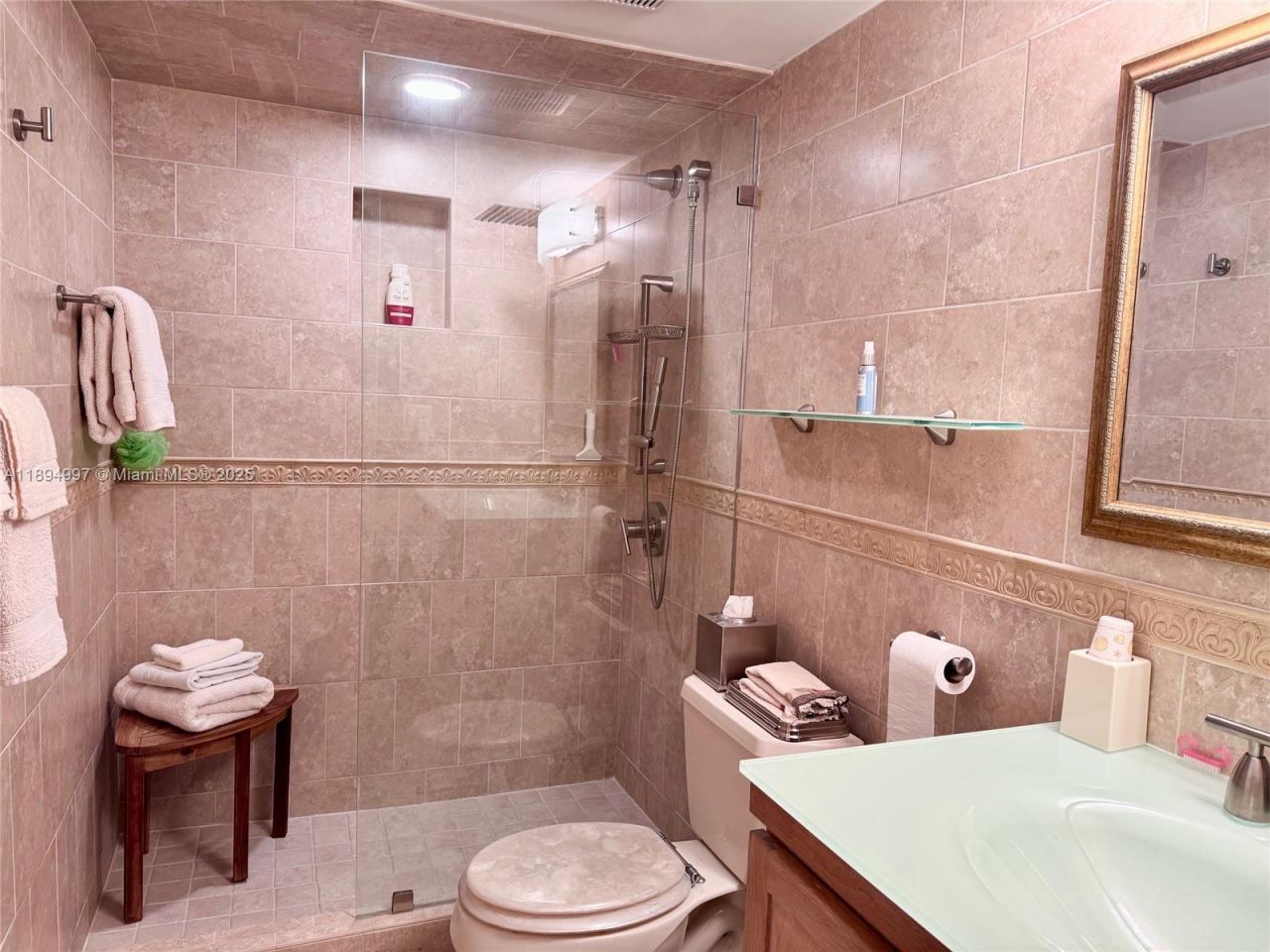 6061 Collins Ave, Unit 10C, Miami Beach, FL 33140 Photo