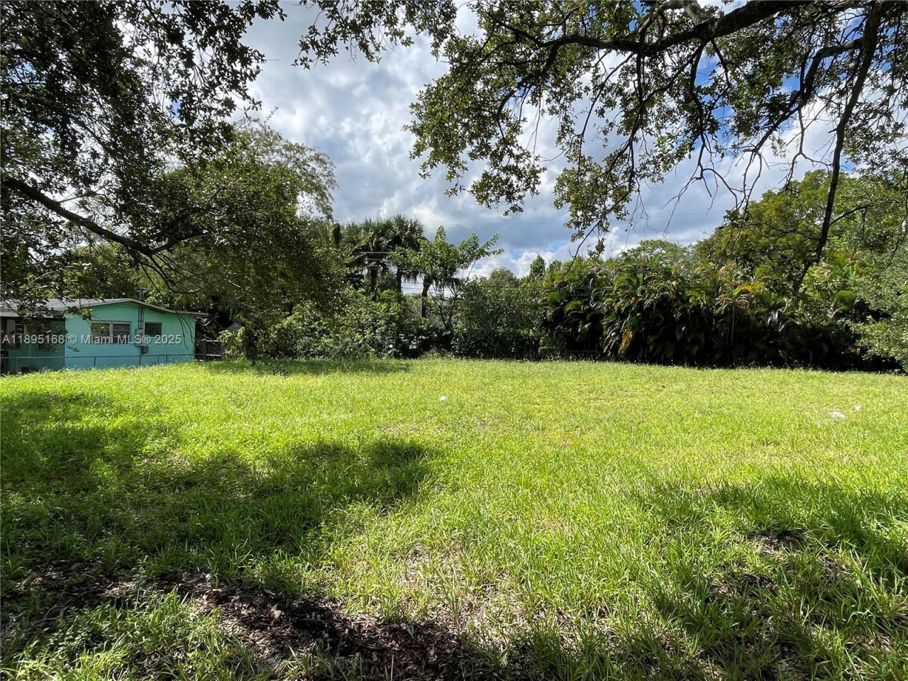 833 NW 12th Ave, Fort Lauderdale, FL 33311 Photo