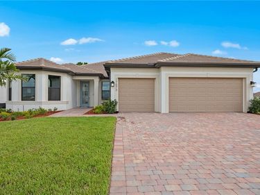 17073 Bishop BLVD, ALVA, FL 33920