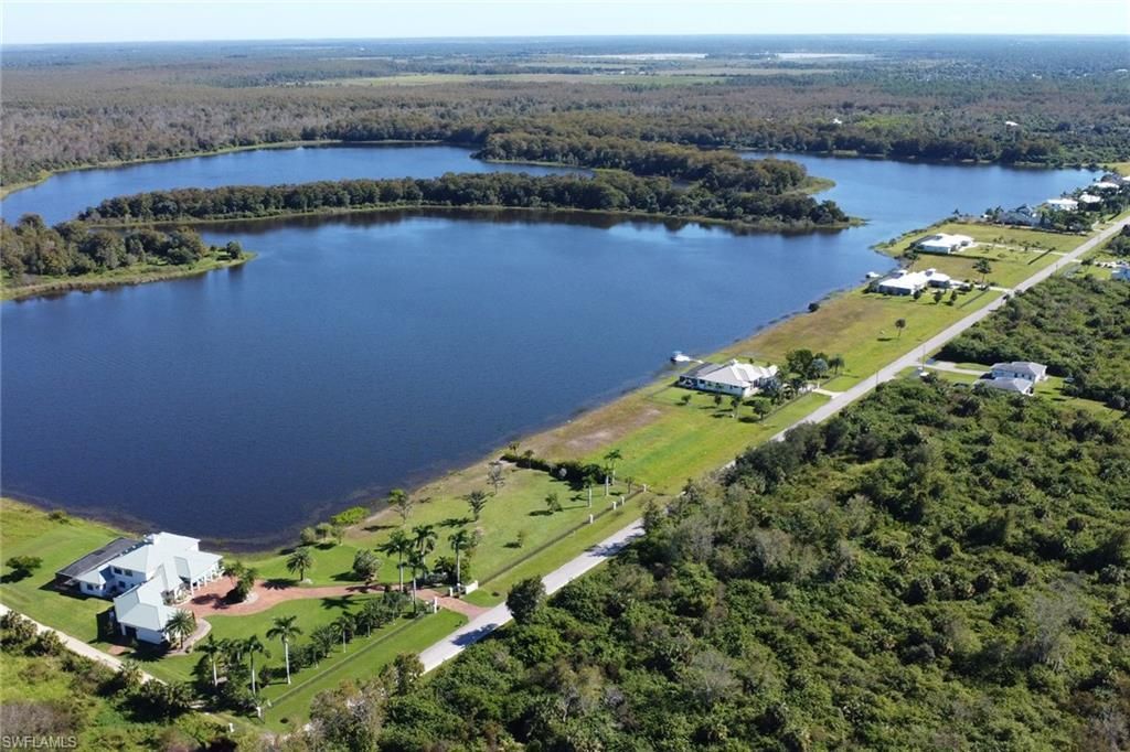 625 Shady Hollow Blvd W, Naples, FL 34120 Photo