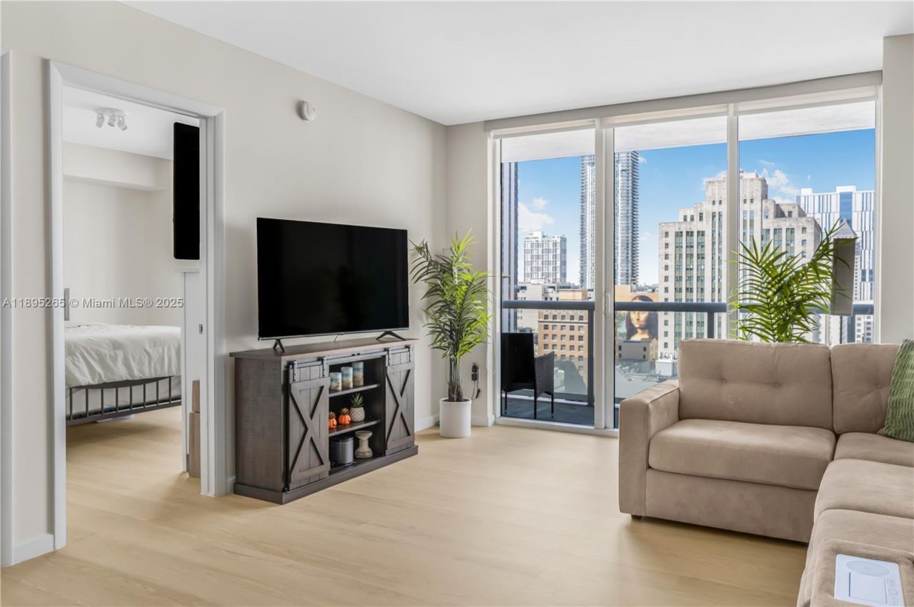 50 Biscayne Blvd, Unit 1505, Miami, FL 33132 Photo