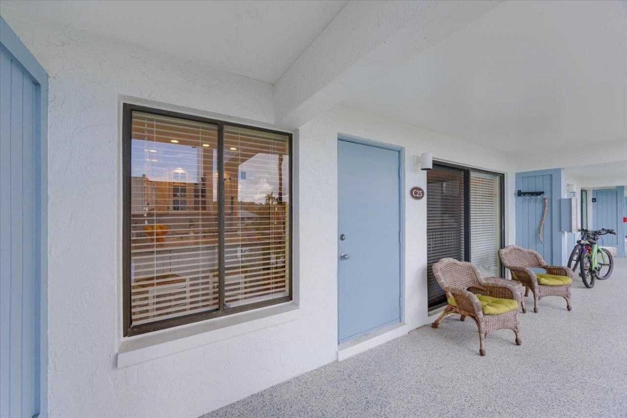 1250 Tennisplace Ct, Unit C25, Sanibel, FL 33957 Photo