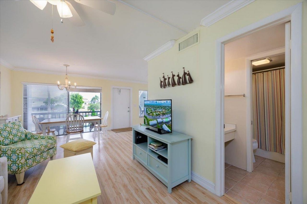 1250 Tennisplace Ct, Unit C25, Sanibel, FL 33957 Photo