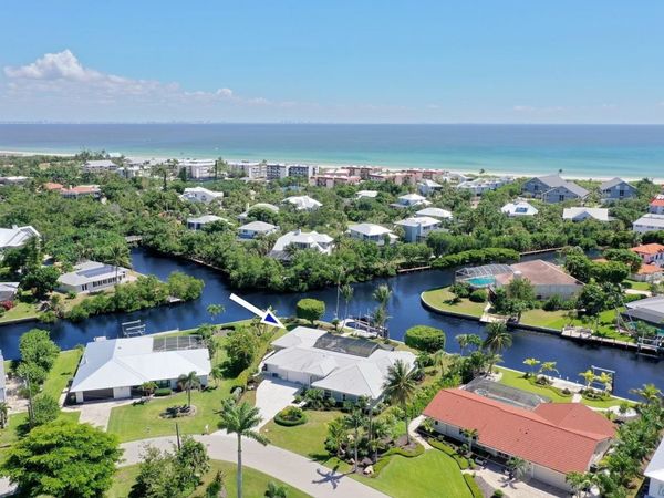 924 Kings Crown Drive, Sanibel, FL 33957