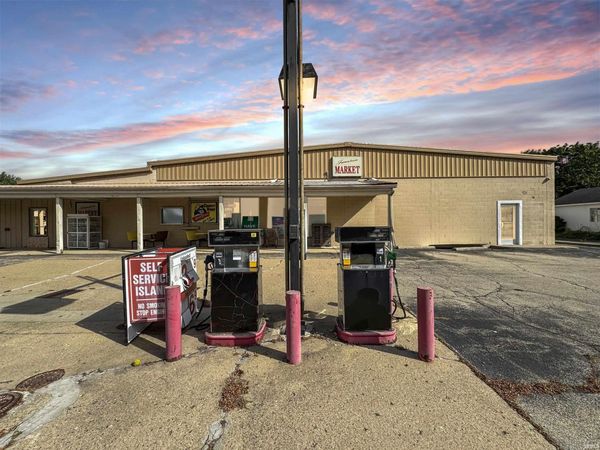 33 W Brush Street, Jamestown, IN 46147