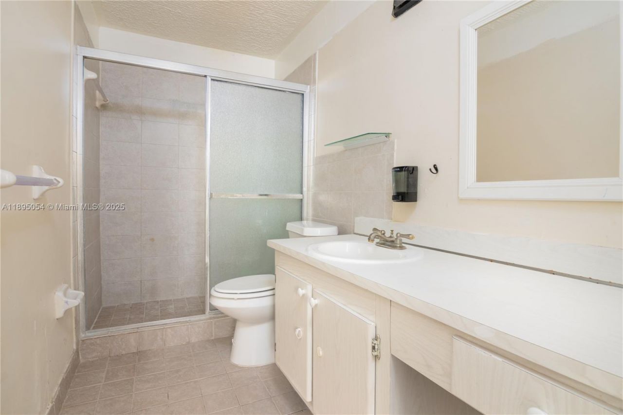 1801 NE 140th St, Unit 306, North Miami, FL 33181 Photo